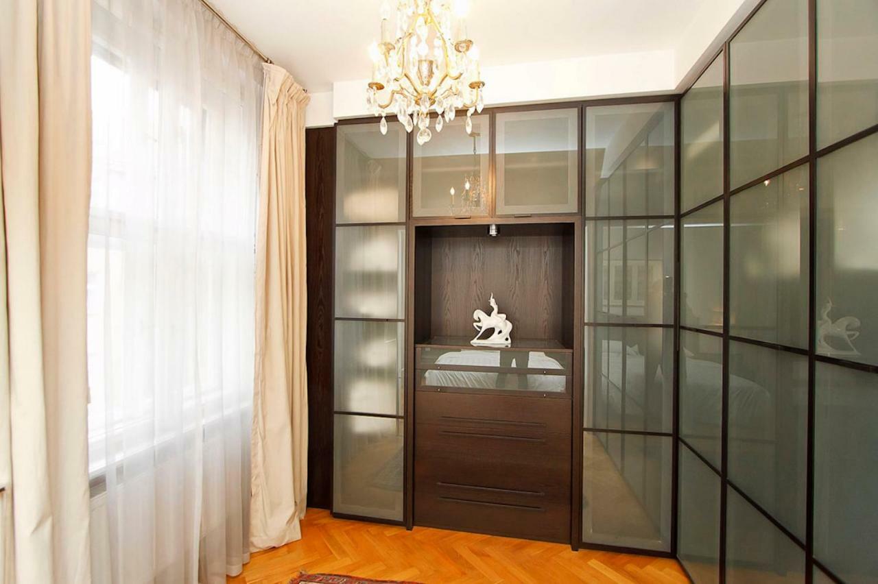 Spacious Elegance In The Heart Of Old Town Praga Exterior foto